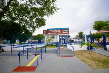 Inauguração do Colégio Estadual Renato Medeiros Neto: Uma Nova Era de Educação em Serra Preta Inauguração do Colégio Estadual Renato Medeiros Neto: Uma Nova Era de Educação em Serra Preta