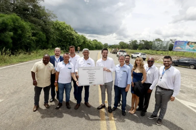 Jerônimo Rodrigues Inaugura Trecho da BA-263 e Anuncia Novos Investimentos em Condeúba
