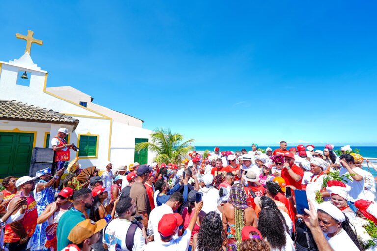 Lavagem de Arembepe: Encontro de Jerônimo e ACM Neto Reflete Disputa Política na Bahia Lavagem de Arembepe: Encontro de Jerônimo e ACM Neto Reflete Disputa Política na Bahia