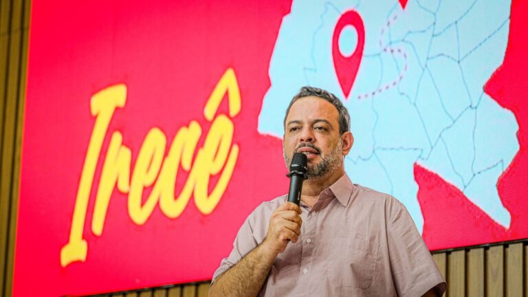 Lucas Reis: ‘Nossa Luta é pelo Fim da Escala 6×1’ – Mobilização no Território de Irecê Lucas Reis: 'Nossa Luta é pelo Fim da Escala 6x1' - Mobilização no Território de Irecê