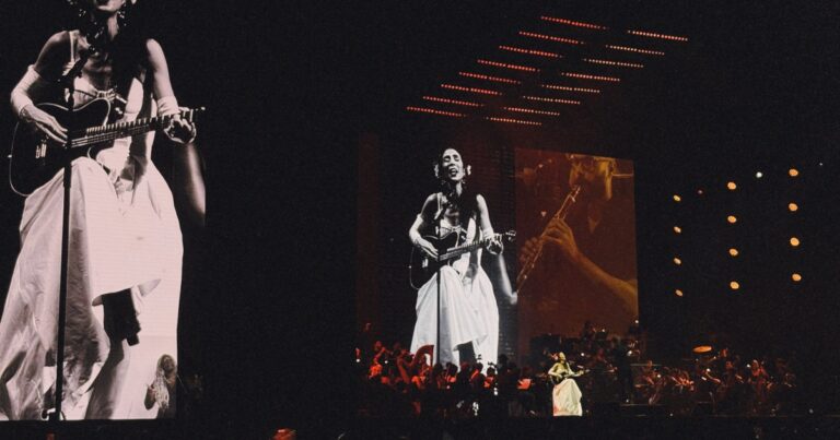 Marisa Monte Encanta Salvador com a Atemporalidade da Música na Turnê Phonica Marisa Monte Encanta Salvador com a Atemporalidade da Música na Turnê Phonica