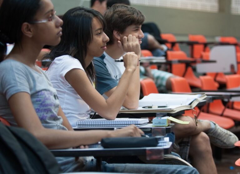 MEC Credencia Novos Campi de Universidades Federais para Expandir a Educação Superior MEC Credencia Novos Campi de Universidades Federais para Expandir a Educação Superior
