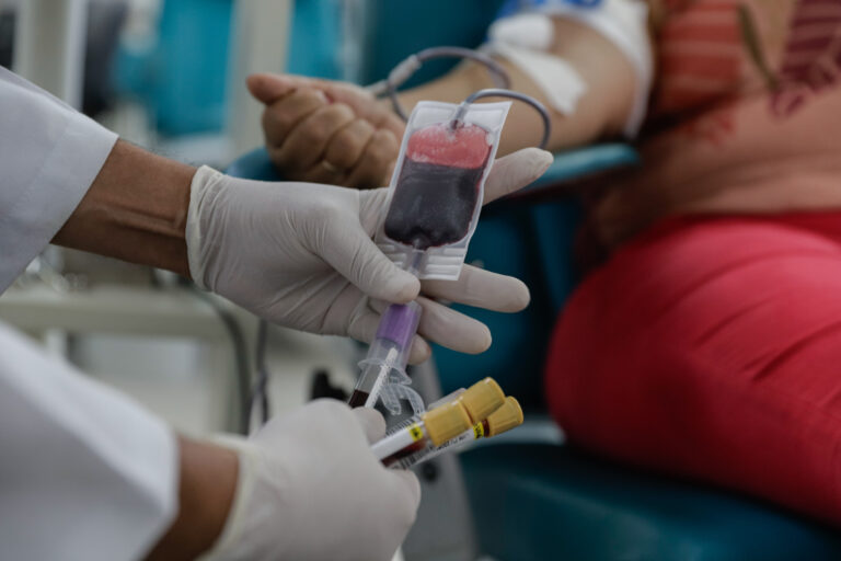Meia-entrada para doadores de sangue e medula óssea na Bahia: uma nova proposta
