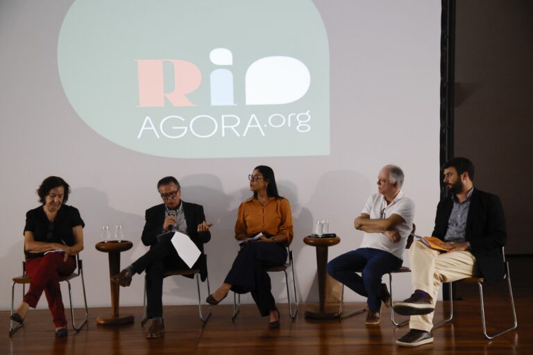 Mudanças no Sistema de Saúde do Rio: Propostas de Especialistas para Candidatos ao Governo