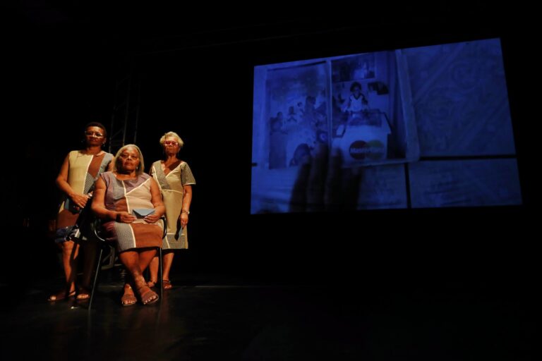 Mulheres de Alagados: Memória e Luta em ‘Maré Cheia’