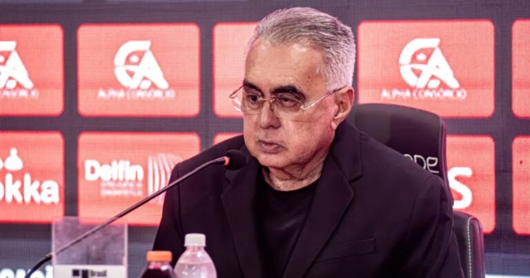 Papellin Avalia Janela do Vitória: ‘Poderia Ter Sido Melhor’ Papellin Avalia Janela do Vitória: 'Poderia Ter Sido Melhor'