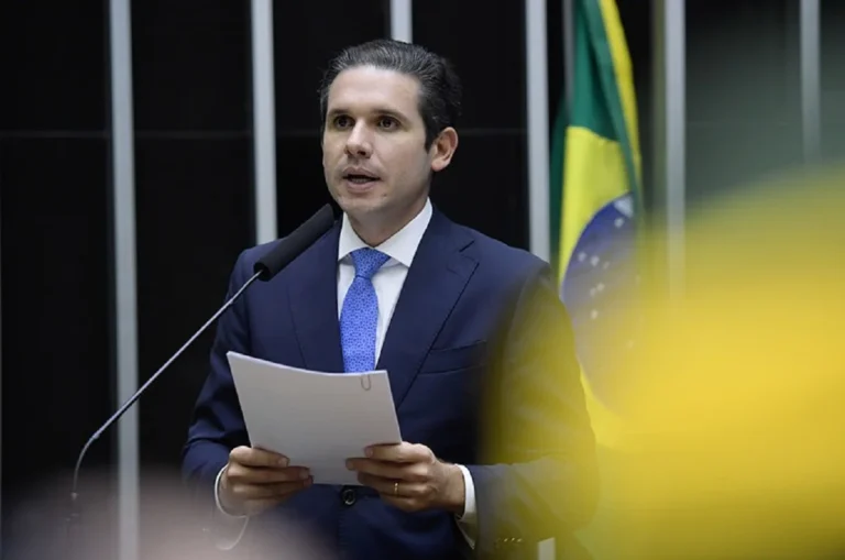 Presidente da Câmara Recebe Homenagem na Bahia e Promove Encontros Políticos Estratégicos