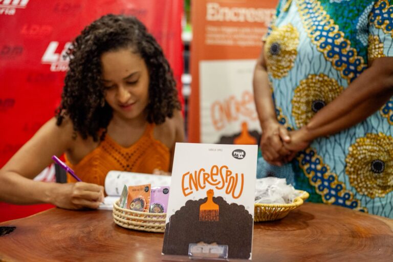 Projeto 'Encrespou nas Escolas' Valoriza História dos Cabelos Crespos em Salvador