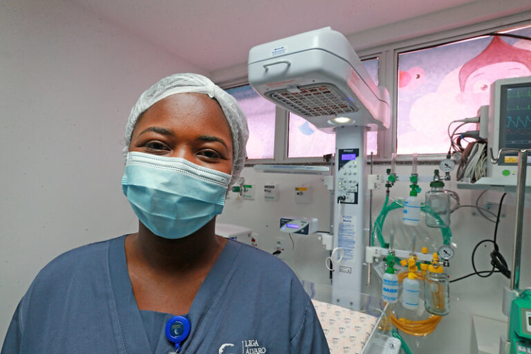 Reajuste Salarial dos Servidores de Saúde na Bahia: Aumento a Partir de Março