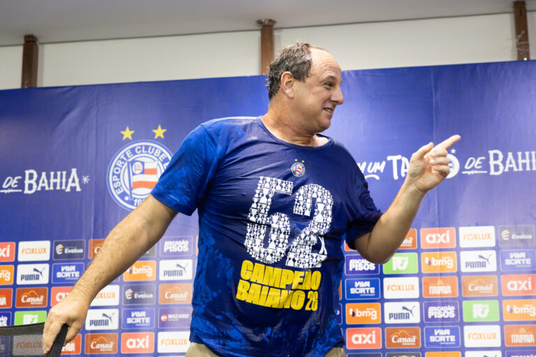 Rogério Ceni Convoca Torcida do Bahia para Clássico BaVi com Recorde de Público