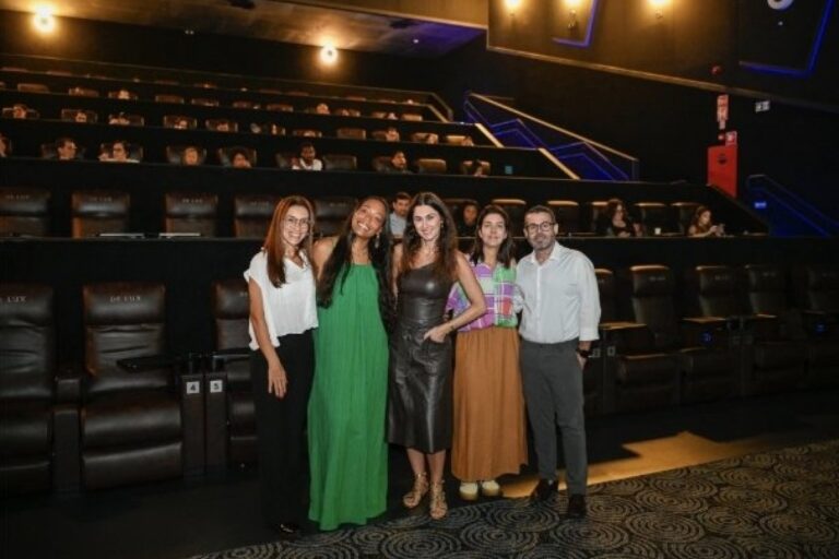 Salvador Inaugura Estúdio de Live Commerce: Uma Revolução no Varejo Brasileiro Salvador Inaugura Estúdio de Live Commerce: Uma Revolução no Varejo Brasileiro