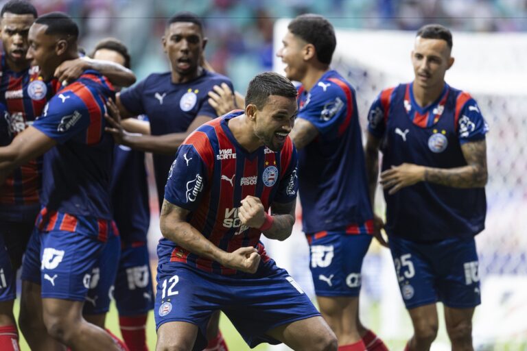 Willian José Supera Everaldo e Torna-se um dos Maiores Artilheiros da Arena Fonte Nova Willian José Supera Everaldo e Torna-se um dos Maiores Artilheiros da Arena Fonte Nova
