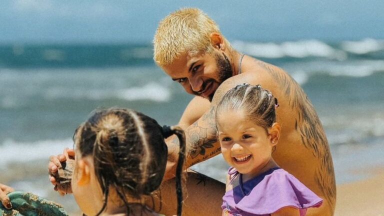 Zé Felipe Curte Fim de Semana na Bahia e Visita o Projeto Tamar