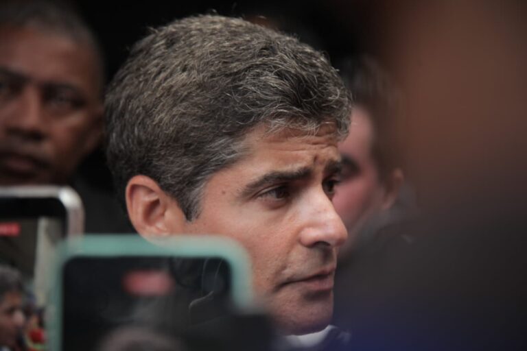 ACM Neto: Bahia é um Estado Rico, mas com Pobreza Aumentando sob Governos do PT ACM Neto: Bahia é um Estado Rico, mas com Pobreza Aumentando sob Governos do PT