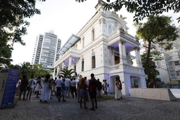 Arte para Todos: MAC Bahia Oferece Exposições Gratuitas em Salvador Arte para Todos: MAC Bahia Oferece Exposições Gratuitas em Salvador