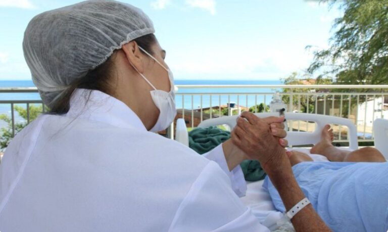 Bahia Adere ao Programa Nacional de Cuidados e Cria Grupo para Política de Atendimento