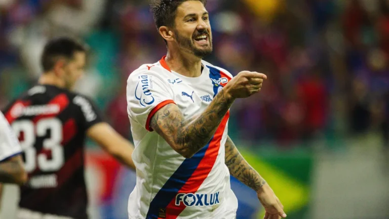 Bahia Brilha com Everaldo e Goleia Athletico-PR - G4 do Brasileirão em Foco