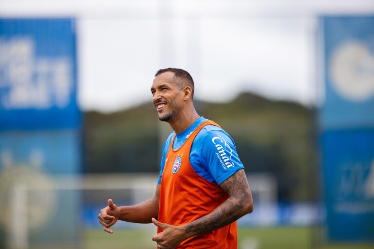 Bahia Consegue Efeito Suspensivo e David Duarte Enfrenta o Flamengo na 12ª Rodada do Brasileirão