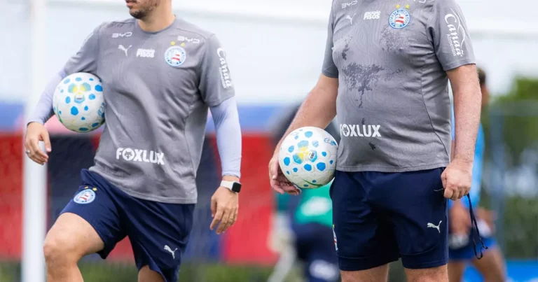 Bahia Inicia Preparativos para Enfrentar o Flamengo no Campeonato Brasileiro Bahia Inicia Preparativos para Enfrentar o Flamengo no Campeonato Brasileiro