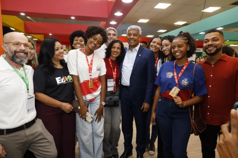 Bienal do Livro Bahia 2026 Inicia Com Temas de Identidade e Cultura