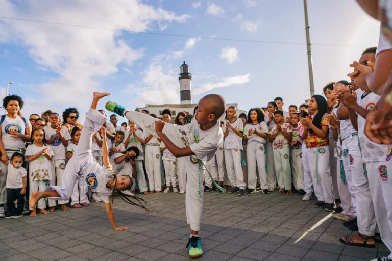 Câmara Aprova Dia Nacional da Capoeira: Uma Vitória Cultural
