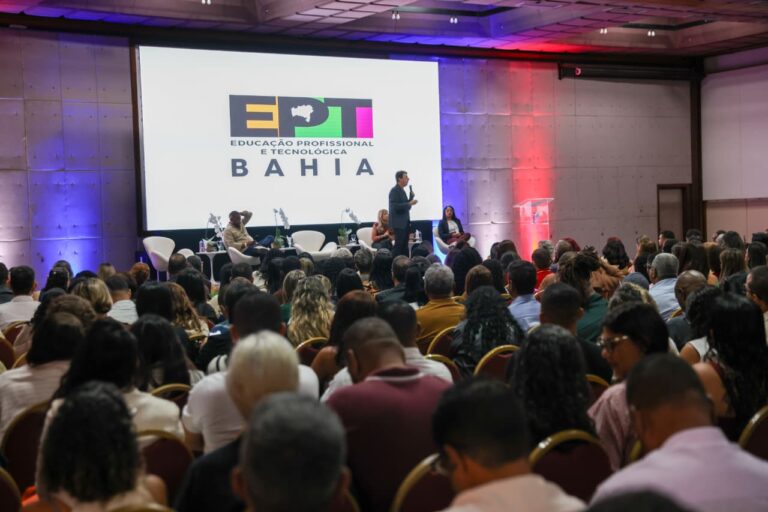 Encontro com 700 Gestores Fortalece a Educação Profissional na Bahia