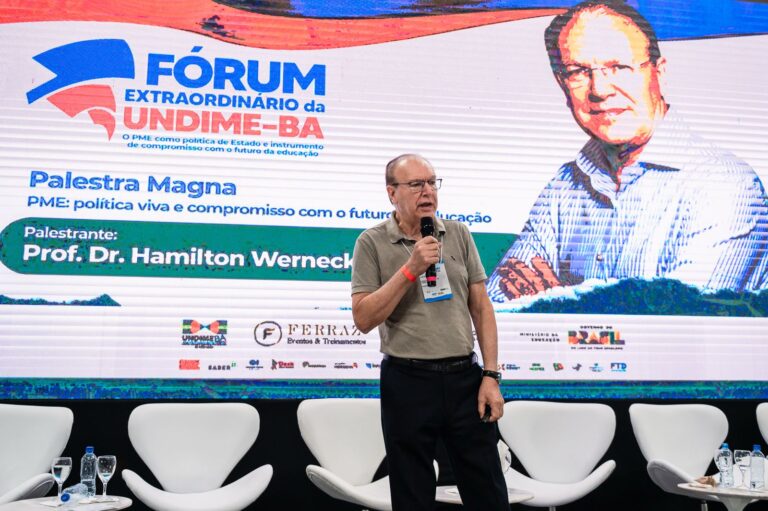 Fórum da Undime Bahia: PME como Política Viva para a Educação do Futuro Fórum da Undime Bahia: PME como Política Viva para a Educação do Futuro