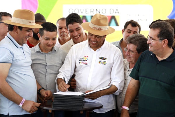 Governo da Bahia Realiza Entregas Simultâneas e Investe R$ 48 Milhões em Obras Governo da Bahia Realiza Entregas Simultâneas e Investe R$ 48 Milhões em Obras