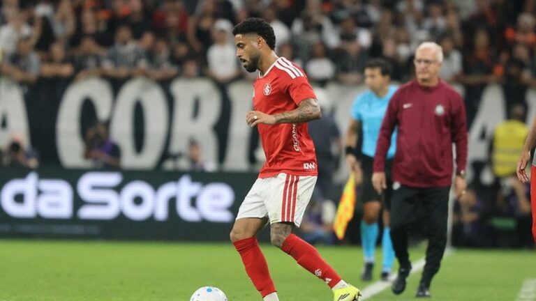 Inter Enfrenta Desafio no Gre-Nal: Dúvidas na Escalação e Suspensões