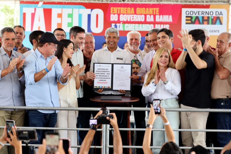 Jerônimo Rodrigues Reúne 37 Prefeitos em Brumado com Wagner e Rui: Avanços na Saúde e Estratégias pa