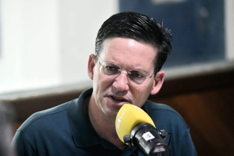 João Roma critica governo Jerônimo por lucros em meio ao sofrimento do povo