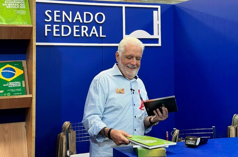 Livraria do Senado Registra Vendas de Quase 10 Mil Livros na Bienal da Bahia