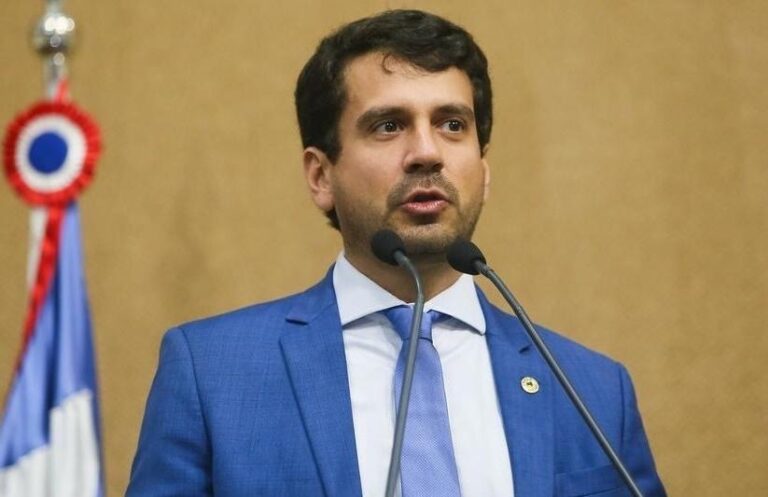 Manuel Rocha Celebra Aprovação de Projeto que Regulamenta Percentual de Cacau em Chocolates