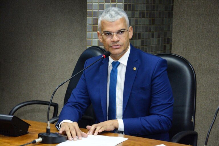 Pablo Roberto Reconsidera e Foca na Educação em Feira de Santana