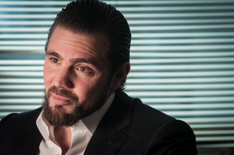 Pagamentos do Banco Master Reforçam Laços com Políticos Baianos: Oposição, Governo e Centrão