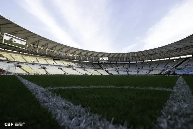 Principais Jogos de Futebol Neste Domingo: Flamengo x Bahia e Mais