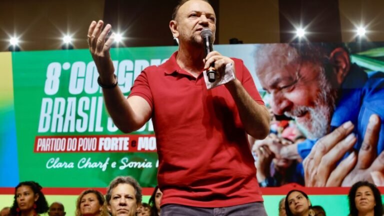 PT Redefine Caminho: Rumo ao Socialismo Democrático