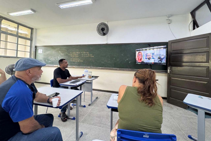SEED Realocará Estudantes Após Incêndio no Instituto de Educação de Paranaguá SEED Realocará Estudantes Após Incêndio no Instituto de Educação de Paranaguá