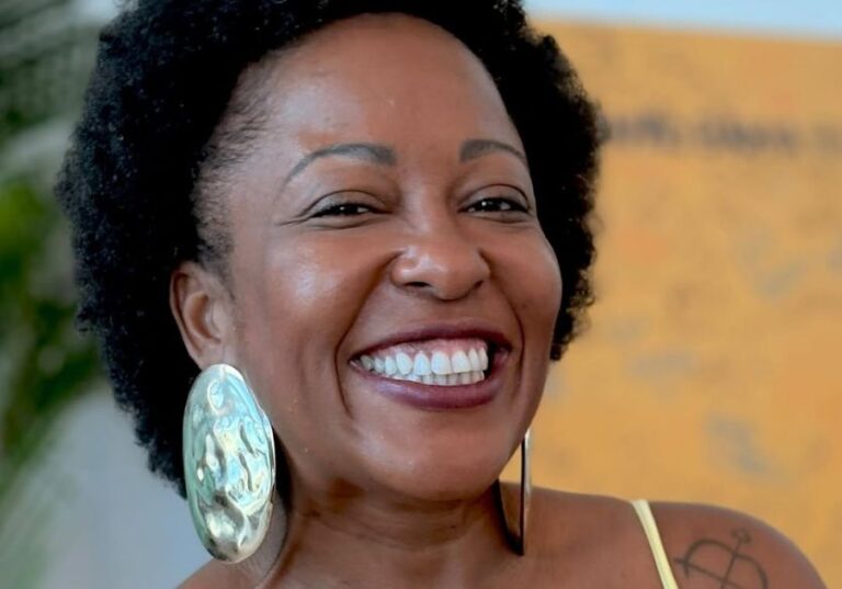 Tia Má Enfatiza a Importância da Representatividade em Livros Infantis: 'A Criança Se Reconhece'