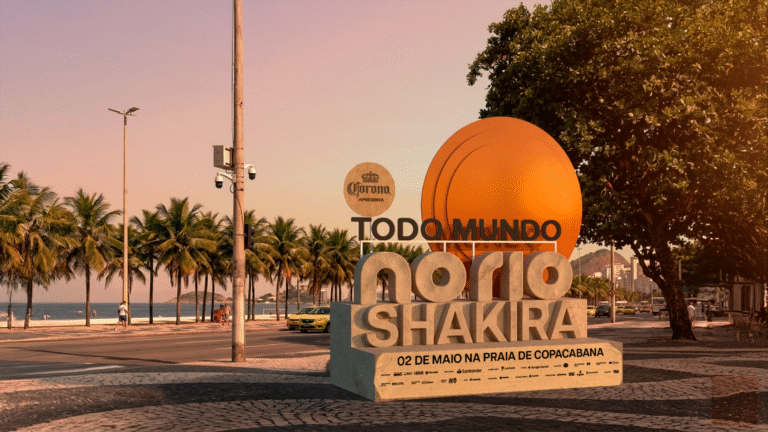 ‘Todo Mundo no Rio’ Recebe Escultura de Areia em Show da Shakira