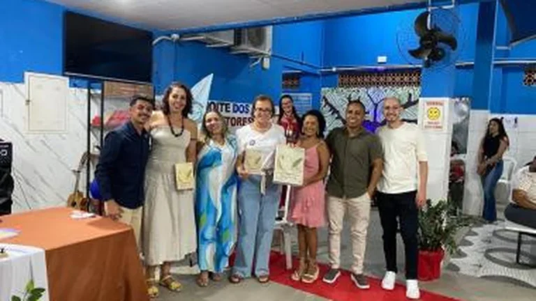 Livro de poemas de estudantes em Juazeiro emociona com memórias vivas