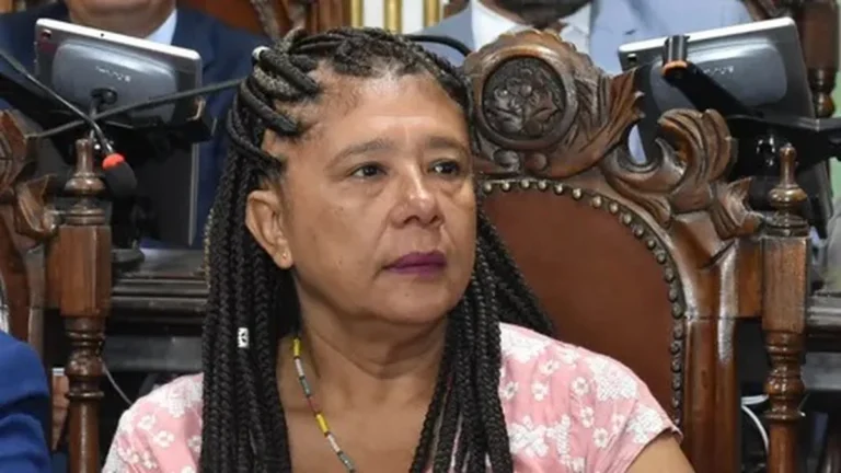 Crise na Saúde de Salvador: Vereadora Marta Rodrigues Questiona Gestão de Bruno Reis e ACM Neto
