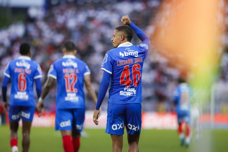 Bahia Empata com São Paulo e Demonstra Resiliência em Momento Difícil