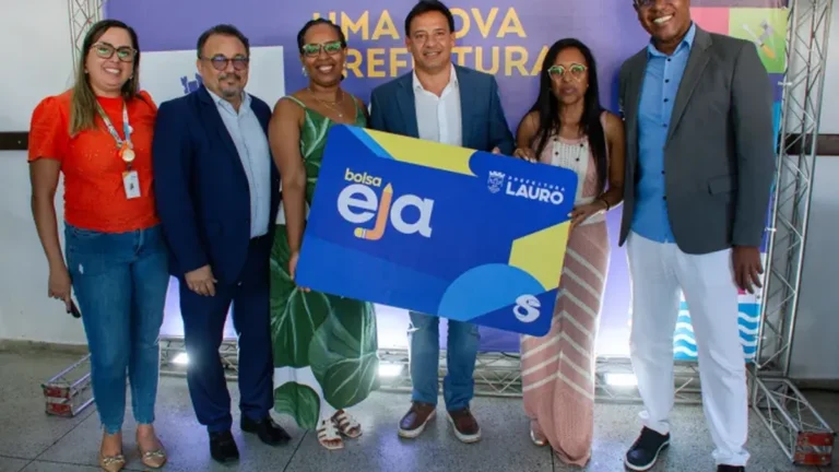 Prefeitura de Lauro de Freitas lança Programa Bolsa EJA