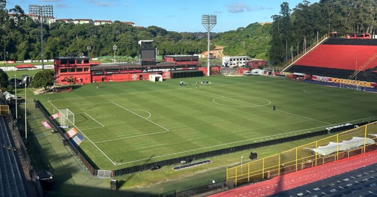Escalações Confirmadas: Vitória Enfrenta Coritiba pelo Brasileirão 2026