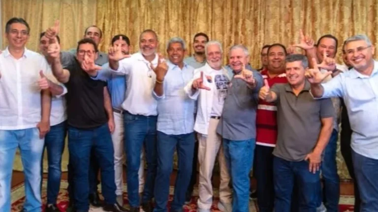 Jerônimo fortalece articulação política com prefeitos do Alto Sertão da Bahia em jantar decisivo