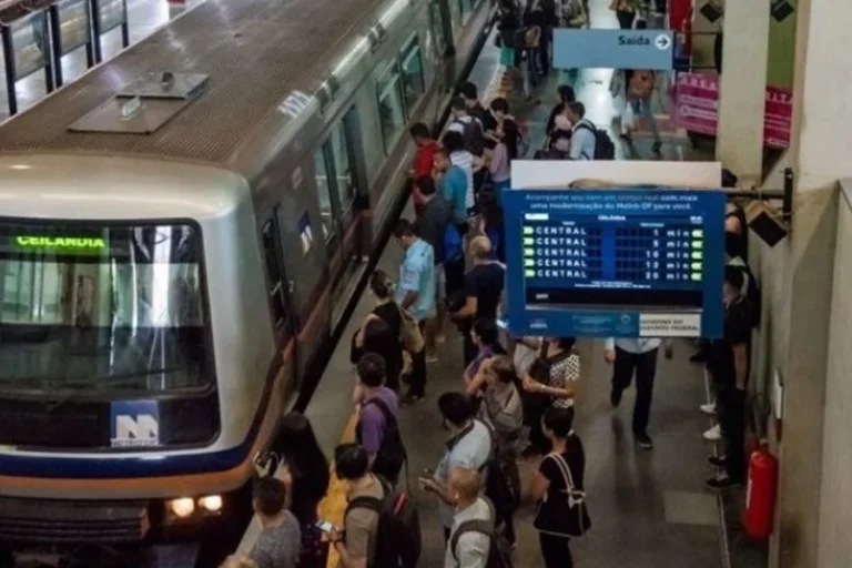 Metrô-DF Registra Queda de 2,2% em Passageiros em 2025 | Análise da Situação