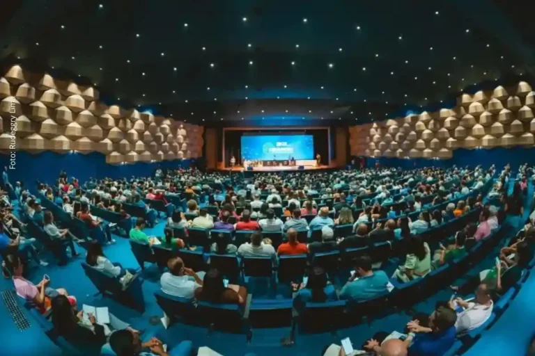 Teatro de Feira de Santana Receberá Nome de Carlos Pitta em Homenagem ao Artista Feirense
