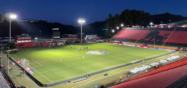 Vitória e Coritiba: Saiba onde assistir e detalhes das escalações