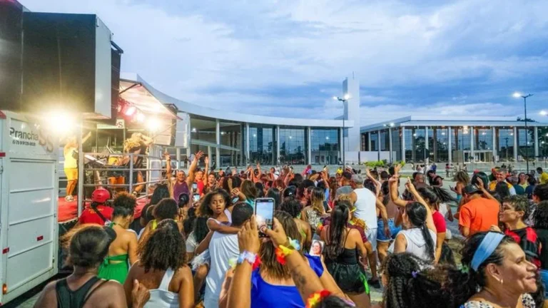 Programação Cultural de Julho em Feira de Santana: Música, Cinema, Cultura Geek e Stand Up no Teatro